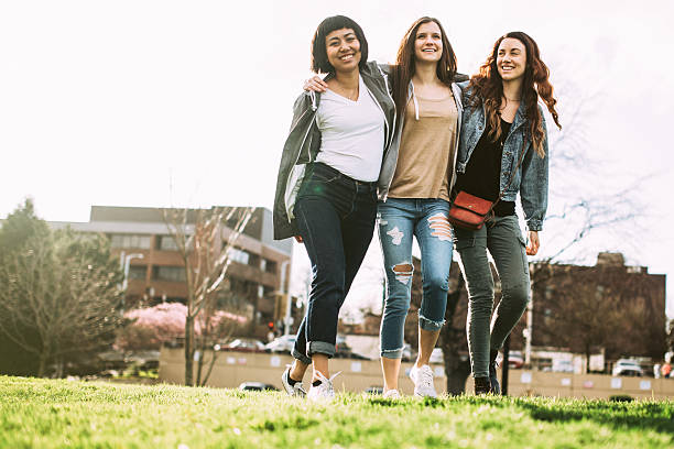 istock Group of Friends in Seattle Park 513539626
