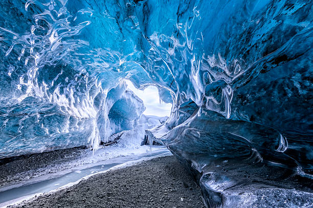 istock Amazing glacial cave 513540960