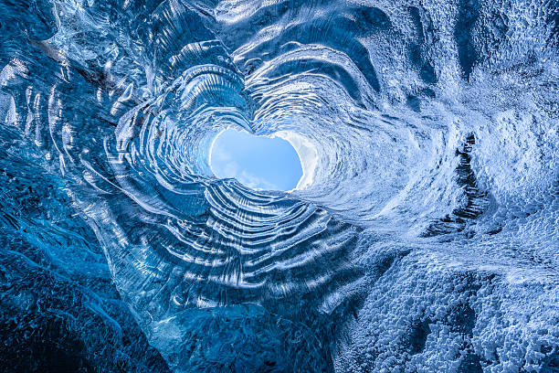 istock Amazing glacial cave 513553198