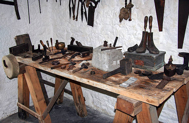 istock Workshop of a shoemaker in Ireland 513597700