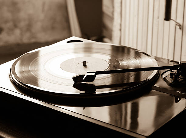 istock Vintage record player with vinyl disc, close-up 513629206