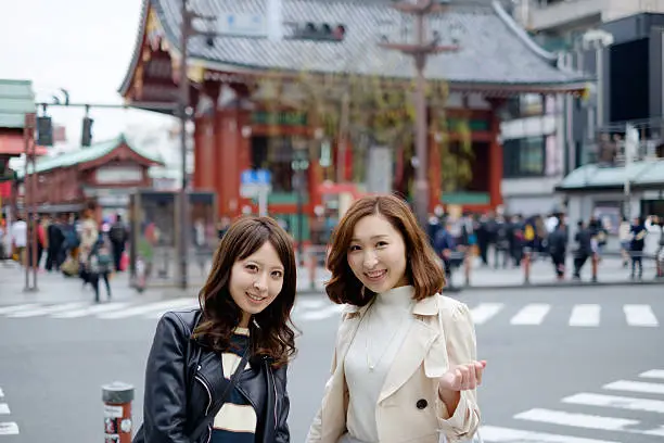 Japanese woman who was shot in the sidewalk of Asakusa Kaminarimon intersection