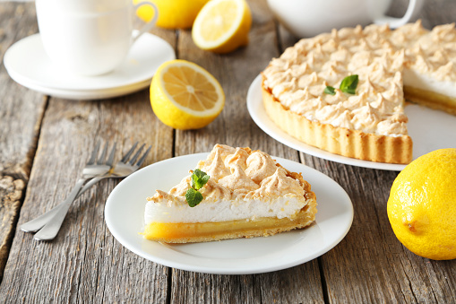 A pretty tasty flower-shaped lemon pie.