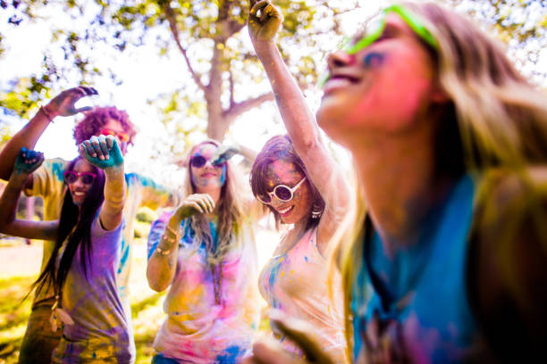 istock Multi-Ethnic Group Celebrating Holi Festival in Park 513641826