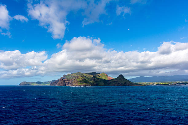 l'île - hawaii islands mountain kauai sea photos et images de collection