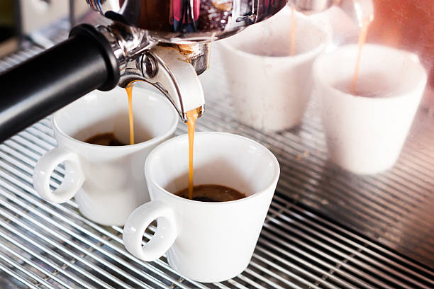 istock Prepares espresso in  coffee shop 513693884