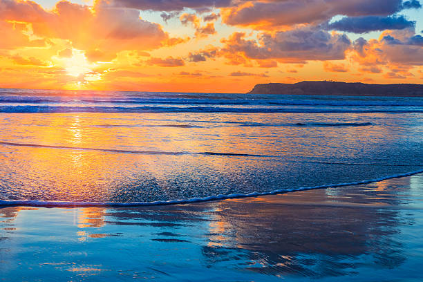 coronado pôr do sol na praia, surf, san diego, ca - multi colored sunset north america usa imagens e fotografias de stock