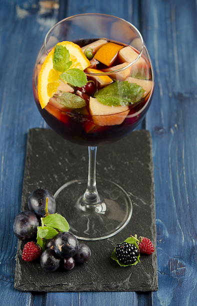 istock Refreshing sangria with fruits 513726207