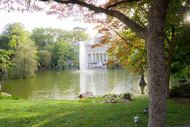 istock Crystal palace in retire's park 513729479