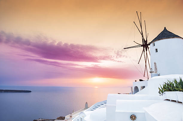istock Beautiful and famous sunset on Santorini island, Greece 513735178