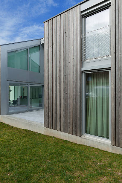 istock Exterior of a beautiful house 513749584