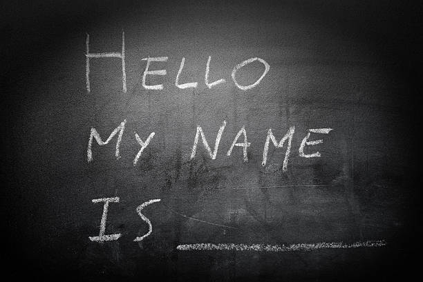 auto introdução-olá, meu nome é-no quadro negro - hello my name is imagens e fotografias de stock