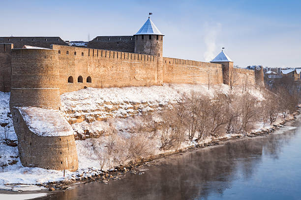 istock Ivangorod fortress at Narva river in winter time 513763402