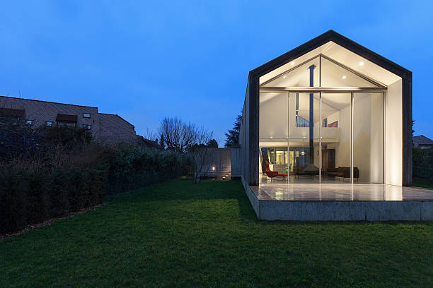 istock Exterior of a beautiful house 513808326
