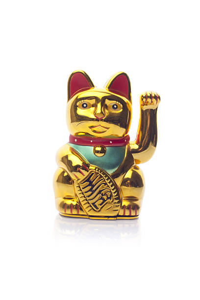 istock Oriental Asian Lucky Cat (Maneki Neko) isolated on white backgro 513821561