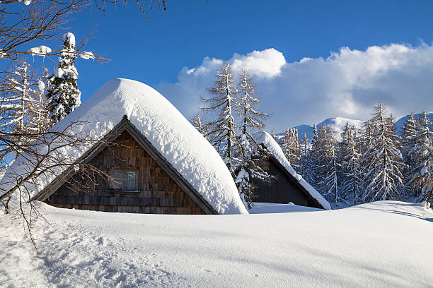 istock Snowy landscape in the mountains 513847503