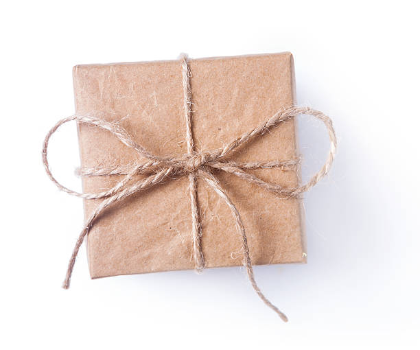 istock square vintage brown gift box with bow isolated 513849085