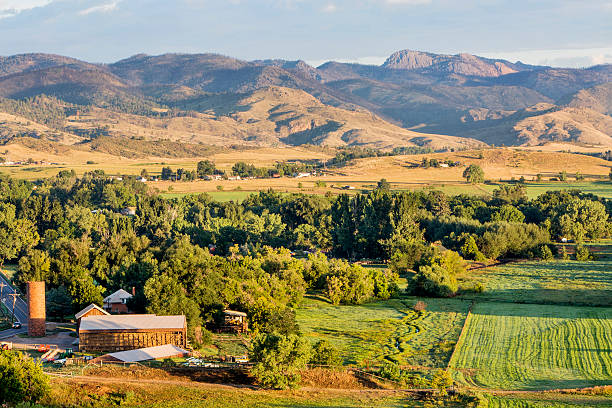 istock Colorado foothills farmland 513853093
