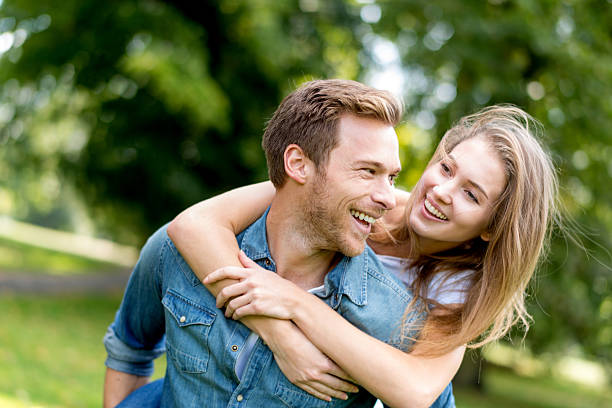 istock Couple dating at the park 513853385