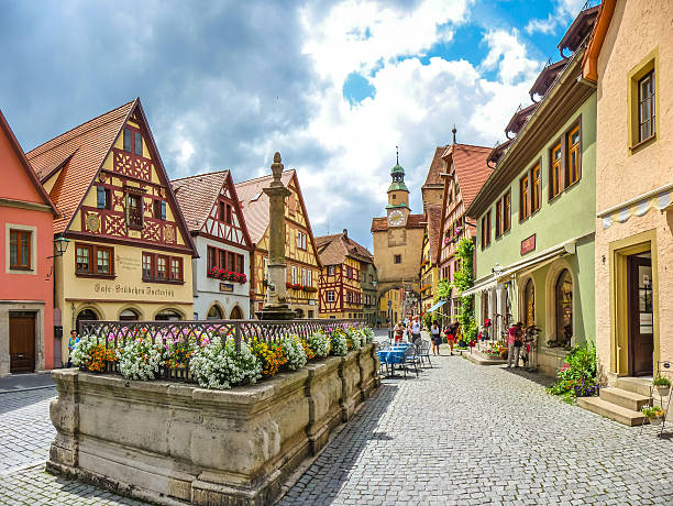 bela cidade histórica de rothenburg ob der tauber, alemanha - franconia - fotografias e filmes do acervo