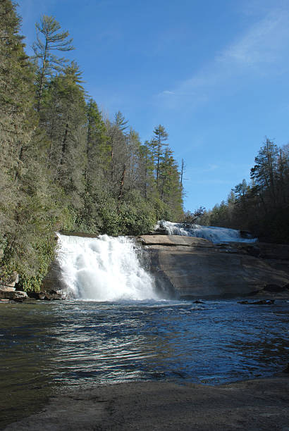 istock Triple Falls in DuPont State Forest 513878044