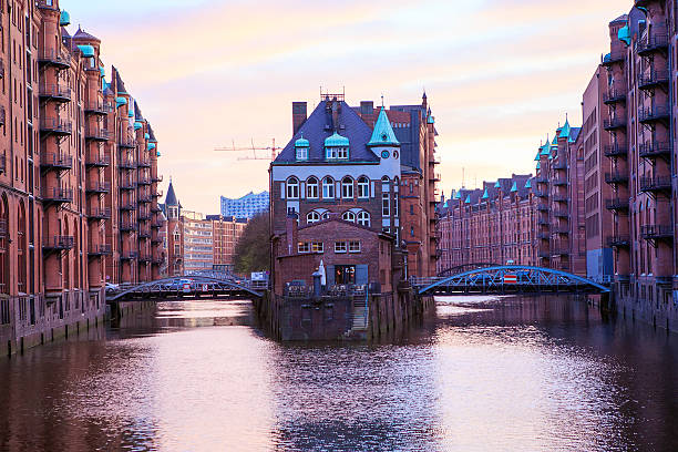 istock Historic Speicherstadt (houses and bridges) in Hamburg 513892904