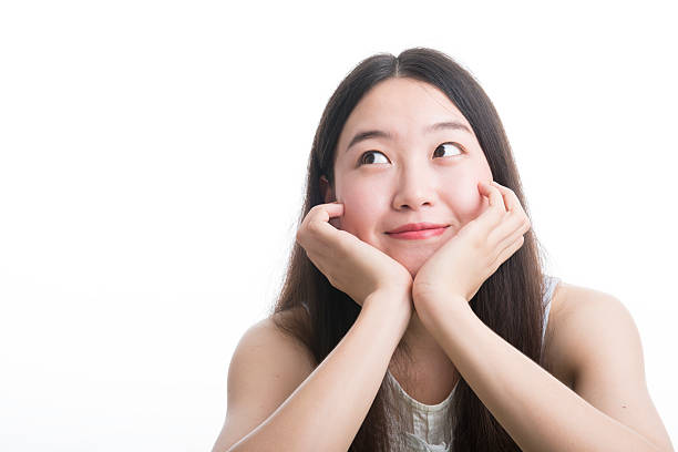 istock Smiling asian girl 513903023