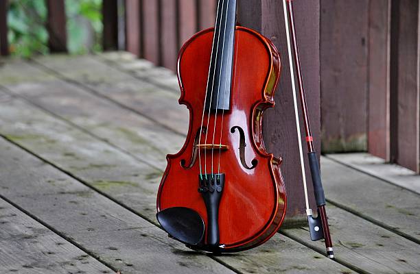 Rustic Fiddle 280+ Bluegrass Fiddle Stock Photos, Pictures & Royalty-Free Images - iStock