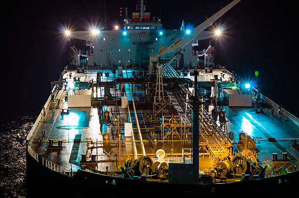 istock The bulk-oil tanker 513923463