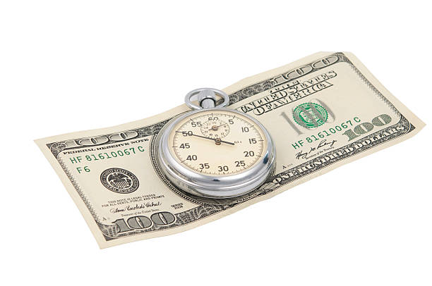 스톱워치, 격리됨에 달러 지폐 - finance photography us currency stopwatch 뉴스 사진 이미지