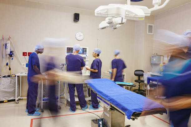 istock Preparing the ER for the next surgery 513941320