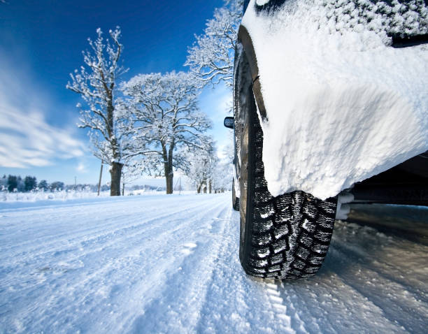 istock Car on the countryside road 513957143