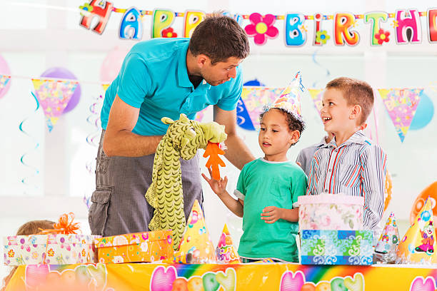 istock Animator on a Birthday party. 513989061