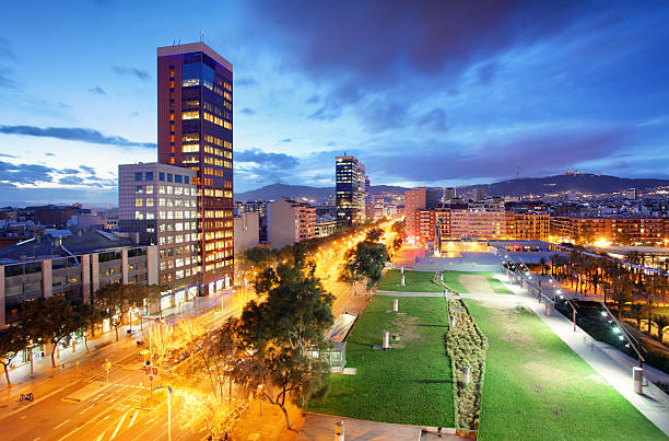 エスパーニャ広場からのバルセロナの街並み - plaza de espana barcelona street catalonia ストックフォトと画像