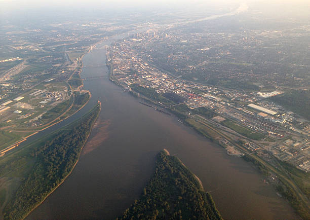 istock Mississippi River, St. Louis, Missouri 514000258