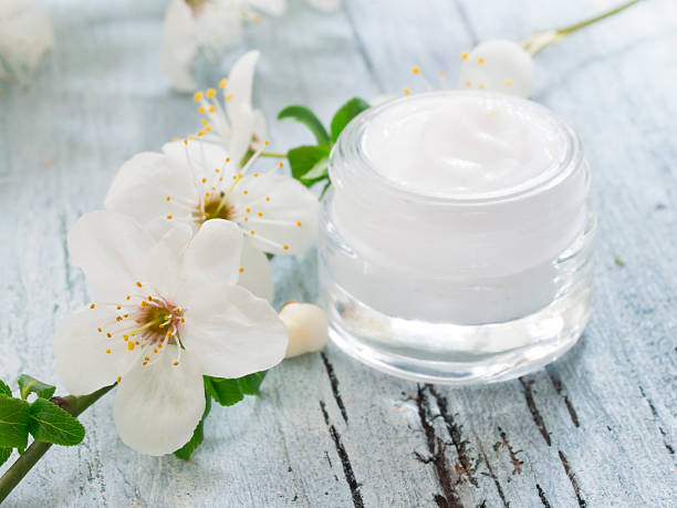 istock natural facial cream 514046792