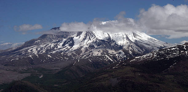 istock Mount St. Helens, Washington state, USA 514048182