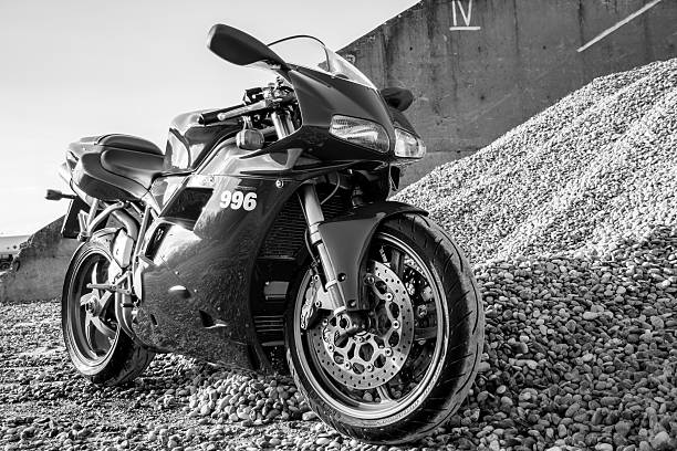 아르카디아 ducati 996s 오토바이 photoshooting - motorcycle racing motorcycle ducati sports race 뉴스 사진 이미지
