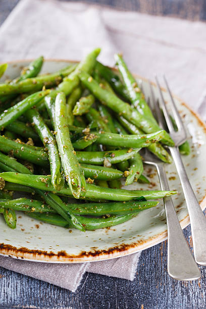 istock green salad green beans with pesto 514051270