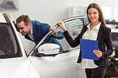 menschen-in-der-motor-karte.jpg?b=1&s=170x170&k=20&c=M3YQ0H1qURkesGUz805Dw5Tcl3YQEX909z-lyhIAl-k=