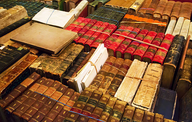 istock Old books on sale 514061176