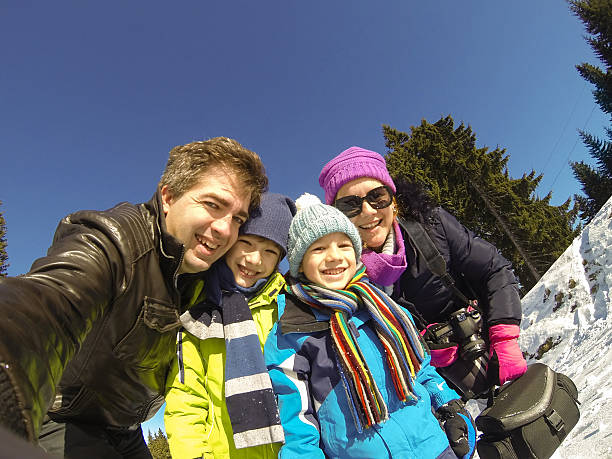 istock Family on winter holiday 514074179