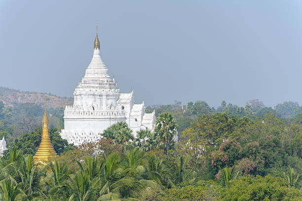 istock Myatheindan pagoda 514158136