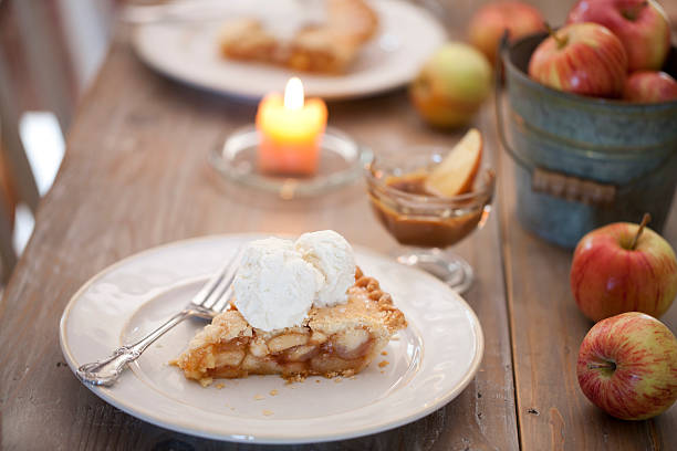Apple Pie with Ice Cream Apple Pie with Ice Cream apple pie a la mode stock pictures, royalty-free photos & images