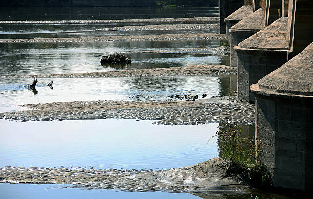 puente sobre el río meric/edirne - edirne bridge reflection sea passage fotografías e imágenes de stock