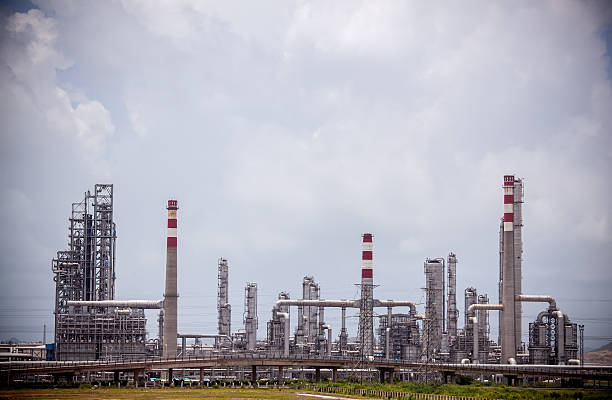 istock Distillation Towers at Oil Refinery 514236676