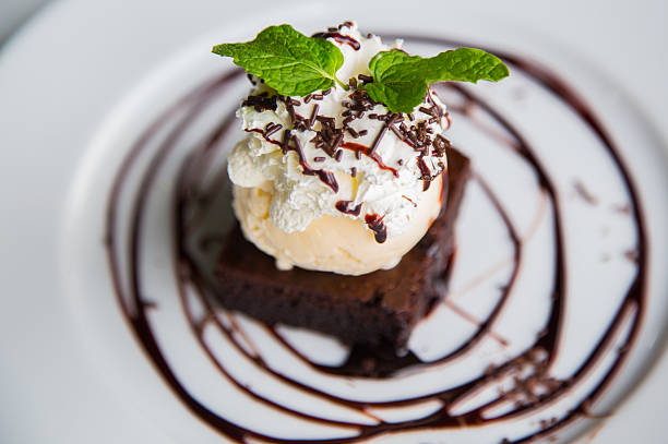 istock Homemade brownies with ice cream 514277468