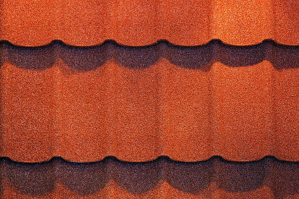 крыша shingle - macro construction building activity roof tile стоковые фото и изображения