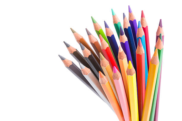 clos'up di matite di colore isolato su bianco. - attrezzatura per arti e mestieri foto e immagini stock
