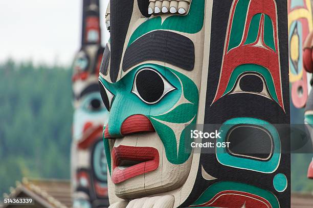 Photo libre de droit de Totem De Lamérique Du Nord banque d'images et plus d'images libres de droit de Canada - Canada, Culture des Indiens d'Amérique du Nord, Alaska - État américain